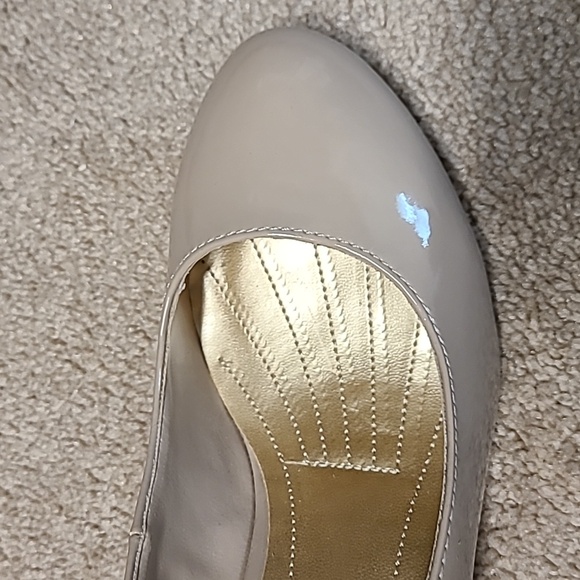 NWOT Pierre Dumas Beige Heels - Picture 5 of 6